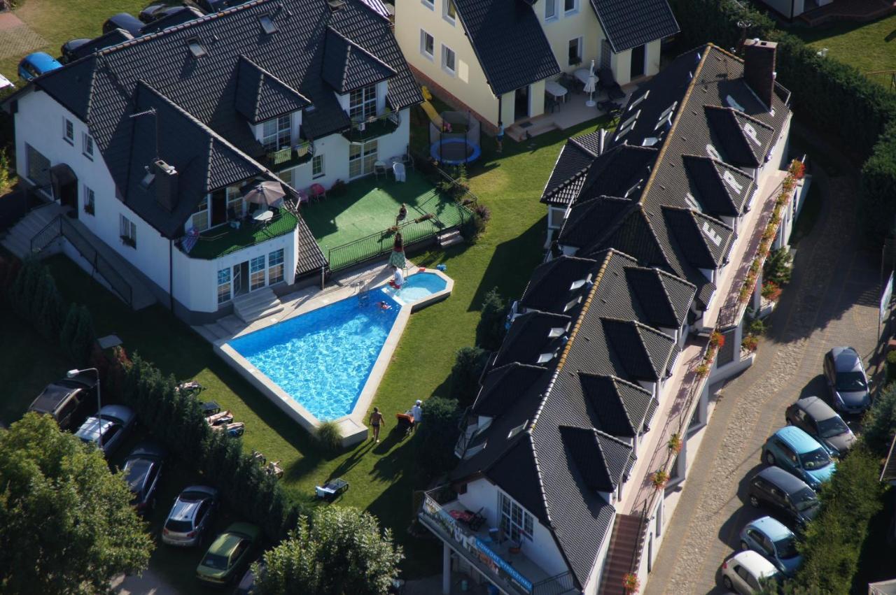 Europa Apartamenty เชซัช ภายนอก รูปภาพ