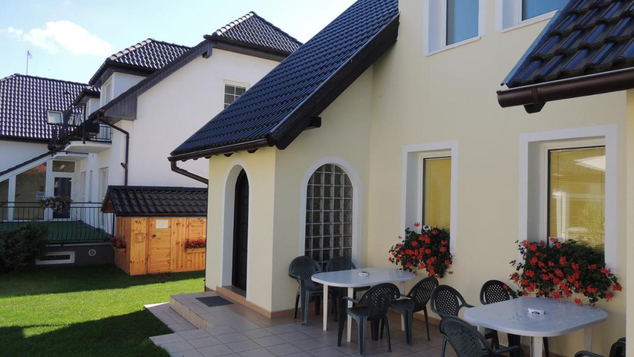 Europa Apartamenty เชซัช ภายนอก รูปภาพ