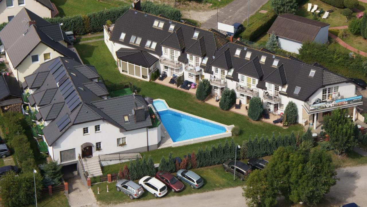 Europa Apartamenty เชซัช ภายนอก รูปภาพ